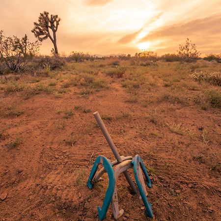 Coyote Tracks - A Modern Desert Experience Villa Joshua Tree Exterior foto