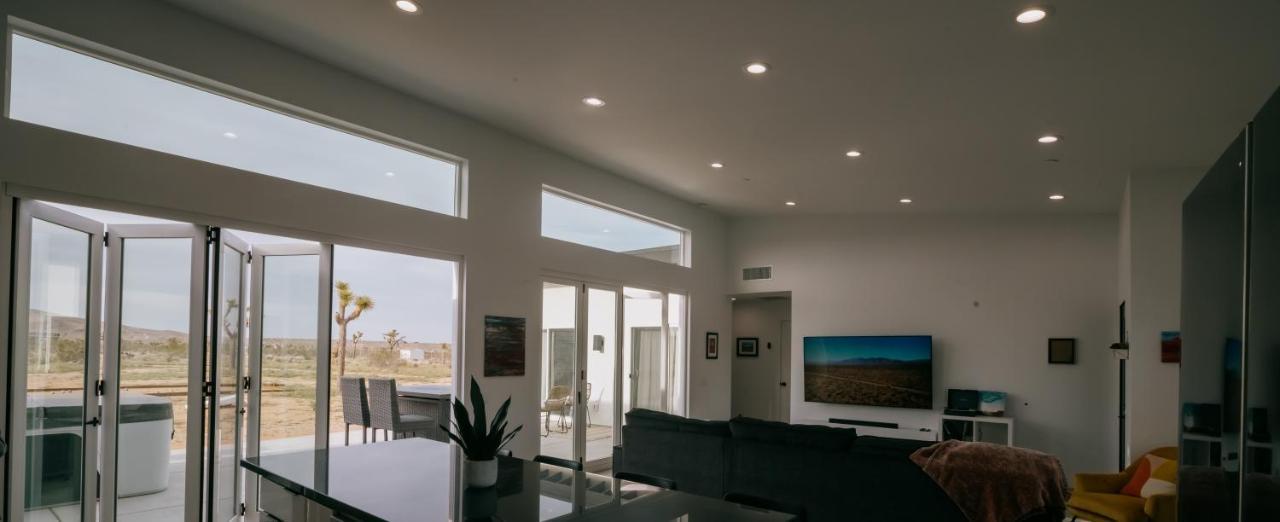 Coyote Tracks - A Modern Desert Experience Villa Joshua Tree Exterior foto